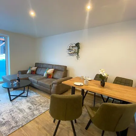Emilia Appartement *