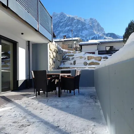 Emilia * エールヴァルト