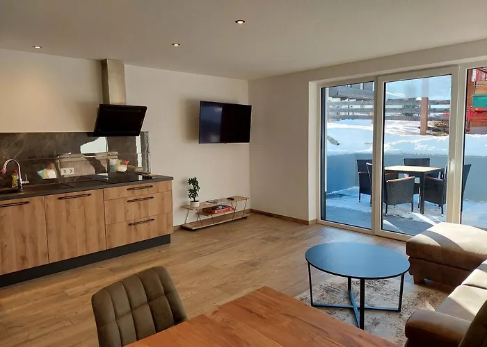 Emilia * הרוואלד